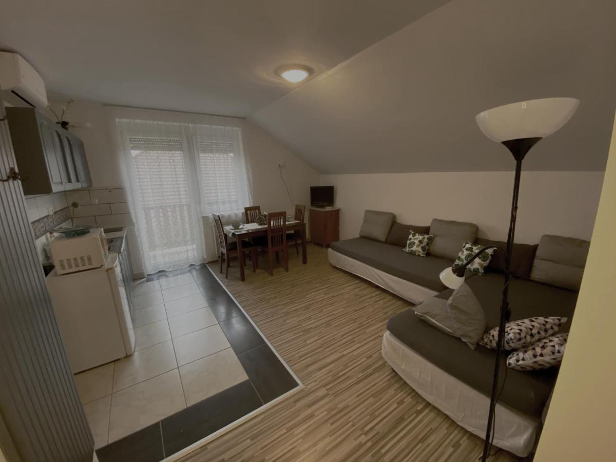 Bobita Apartman Sárvár Екстериор снимка