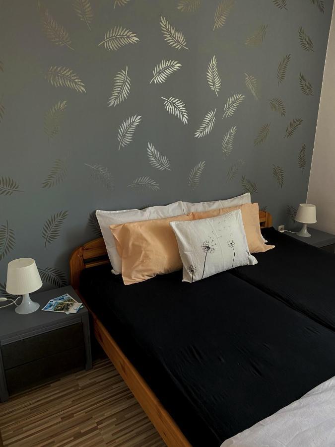 Bobita Apartman Sárvár Екстериор снимка